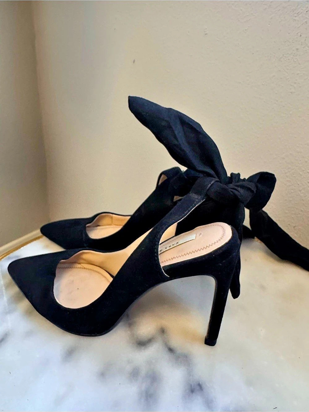 Zara Black Suede Bow Heels 36